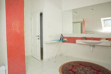 Фото номера Вилла с 3 спальнями Виллы Vila Birstone г. Бирштонас 76